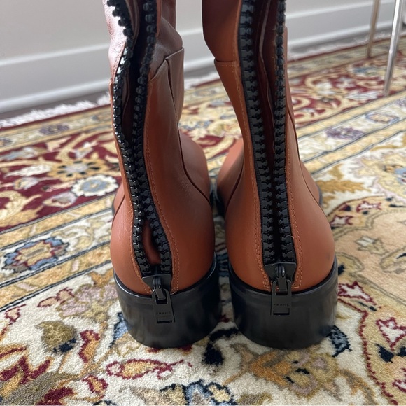 Frame NWT Boots - Picture 9 of 16